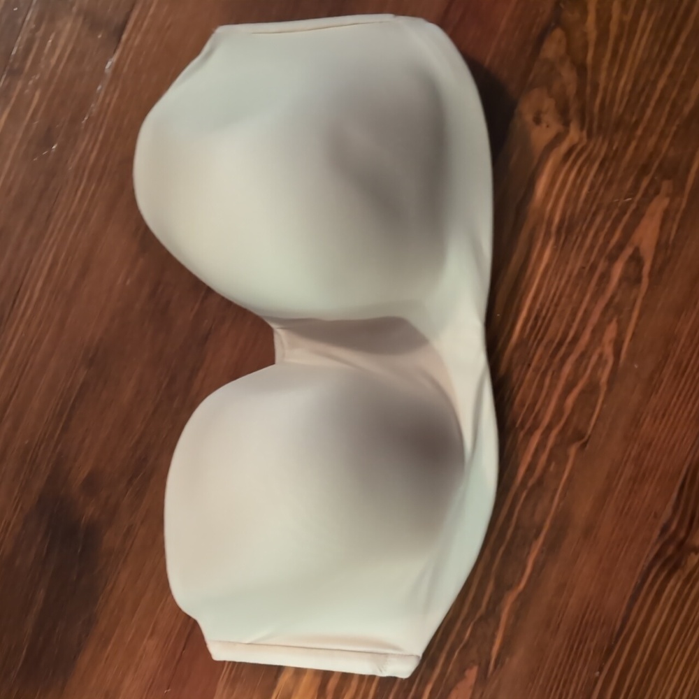 Wacoal strapless bra